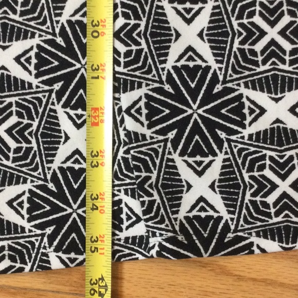 XL New Directions white geometric pattern stretch dress - Picture 13 of 16